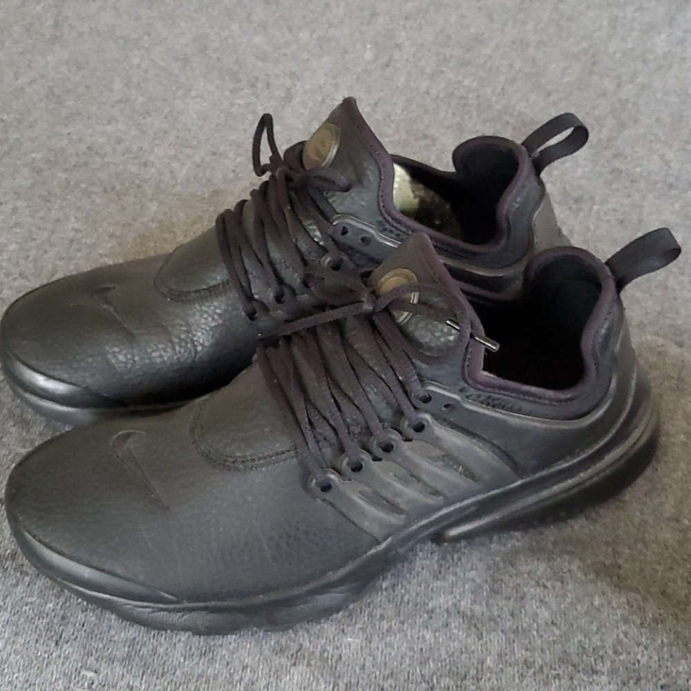 Nike shoes